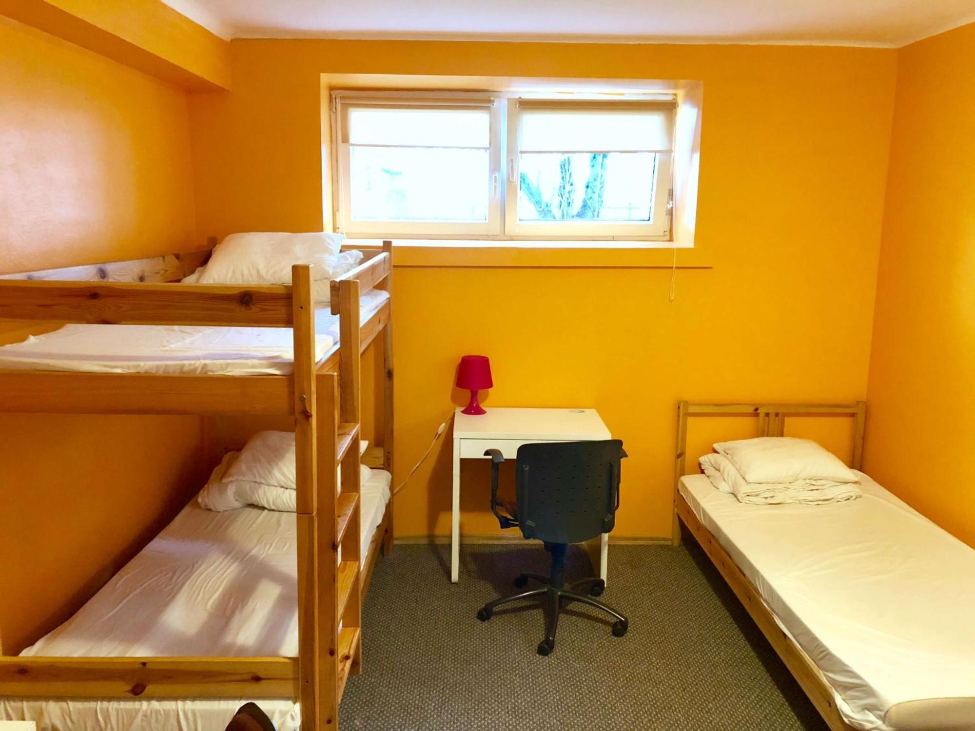 Student-House Kazimierzowska Hostel Warsaw Room photo